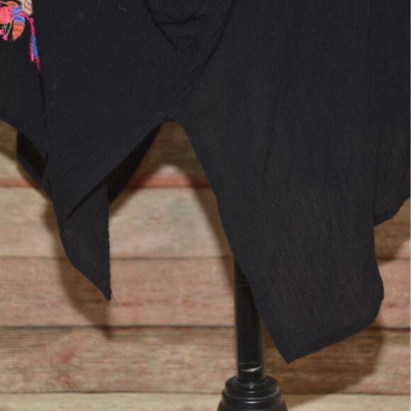 Umgee Womens Black Open Front Floral Embroidered Cardigan Cover Up Size M/L - Picture 8 of 12